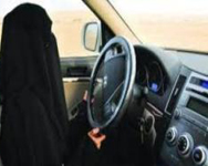 القبض على خمسينية في نجران تقود سيارة بلوحات كويتية