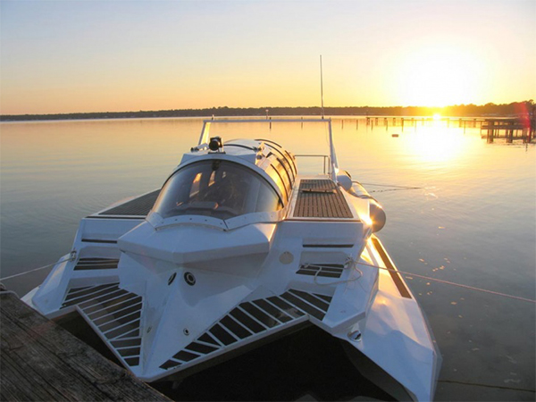 Hyper-Sub-Submersible-Powerboat
