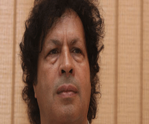 استسلام “أحمد قذاف الدم” للشرطة المصرية بعد تبادل لإطلاق النار